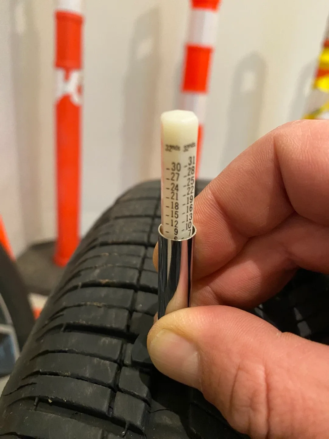 Audi Q5 OEM 19 inch Wheels & Tires (235/55R19) image indicator(3)