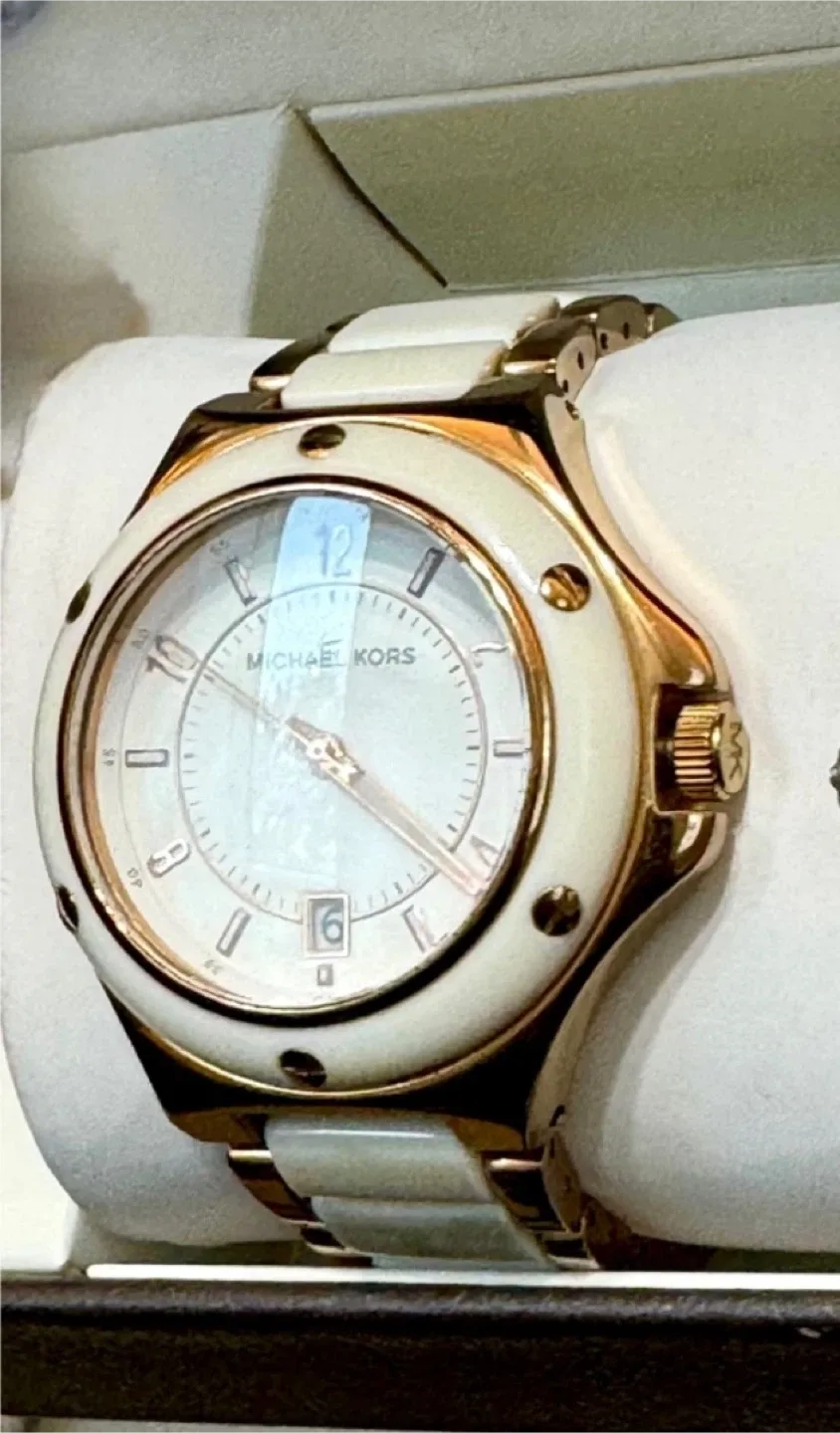 Watch Michael Kors for women’s thumbnail
