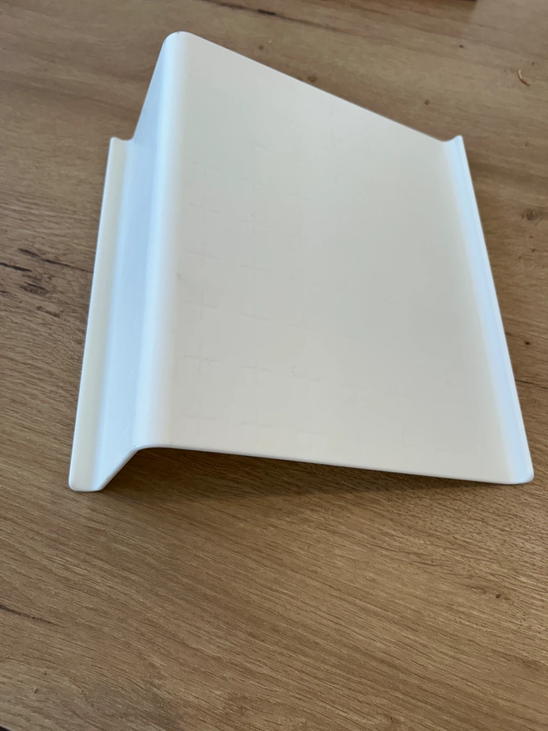 White Plastic Tablet Stand