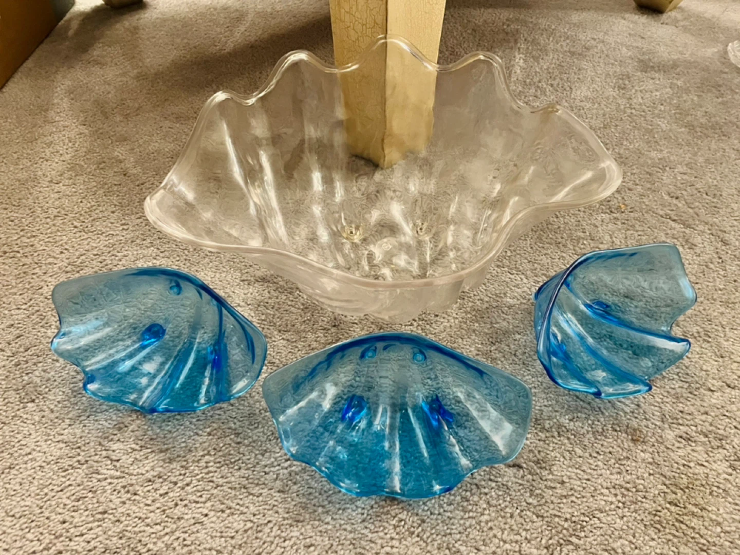 Assortment of plastic party bowls, plates, platters, & trays