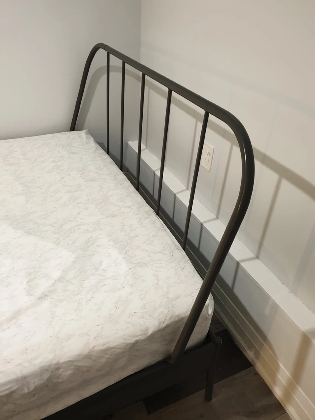 IKEA KOPARDAL Queen Bed frame, grey. - photo 2