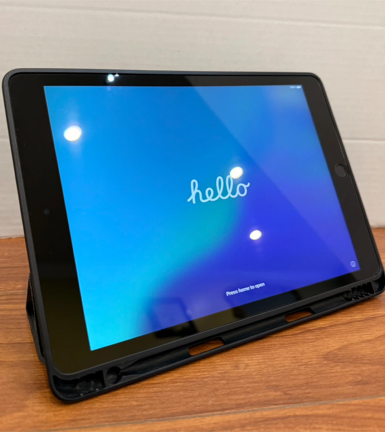 iPad 9th Gen (64GB Wi-Fi) + Case + Screen Protector – Like New