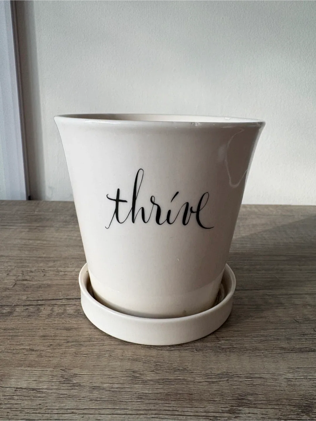 Thrive Ceramic Plant Pot with Saucer thumbnail