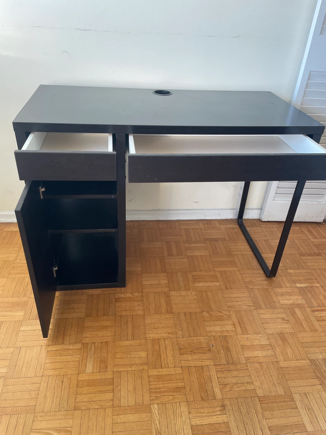 IKEA Micke Desk - Black - photo 4