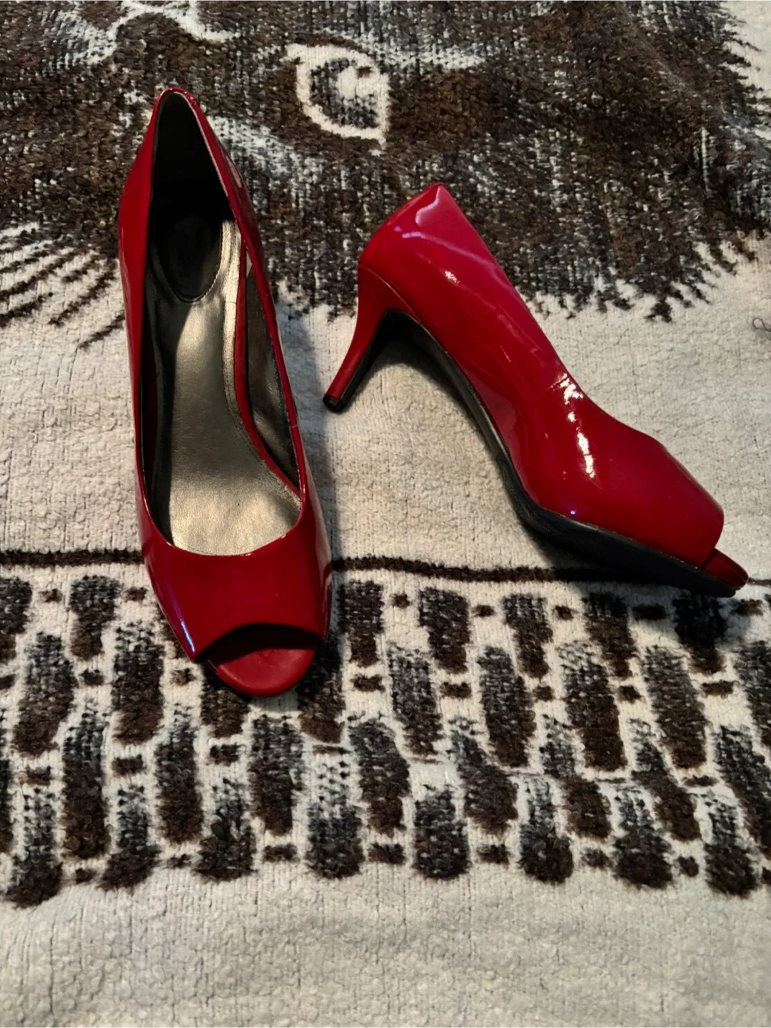 Trotters Red Patent Leather Heels