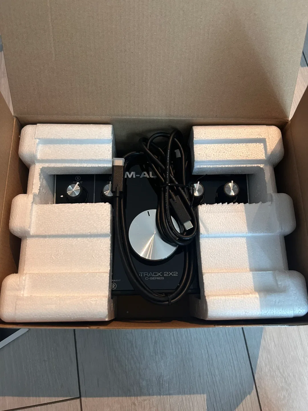 👍Open box👍 M-Audio, M-Track 2x2, C series image indicator(7)