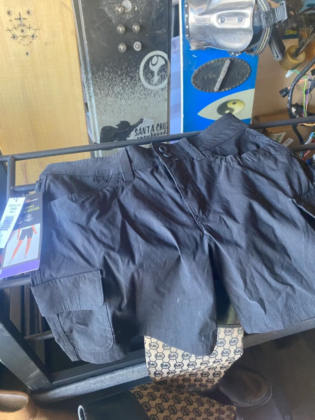 Eddie Bauer Black Cargo Shorts - Size 4 image indicator(2)