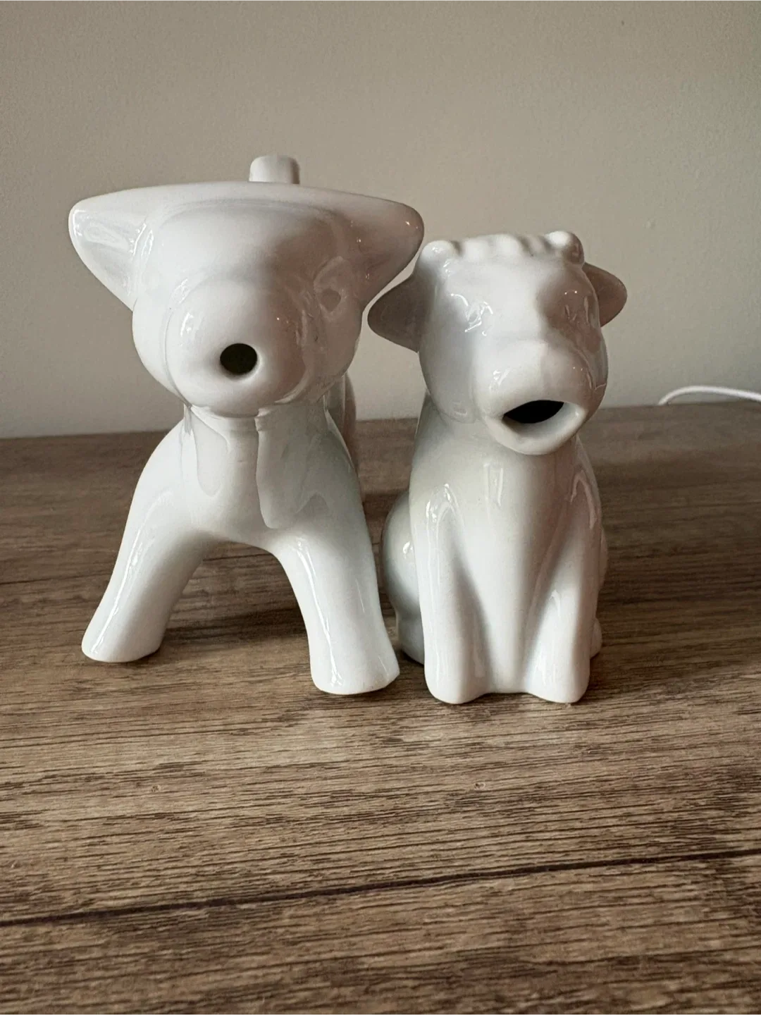 Cow Milk and Cream dispensers image indicator(2)