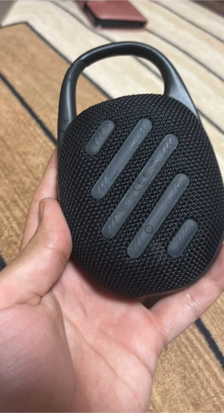 JBL Clip 5 Portable Bluetooth Speaker - Black image indicator(4)