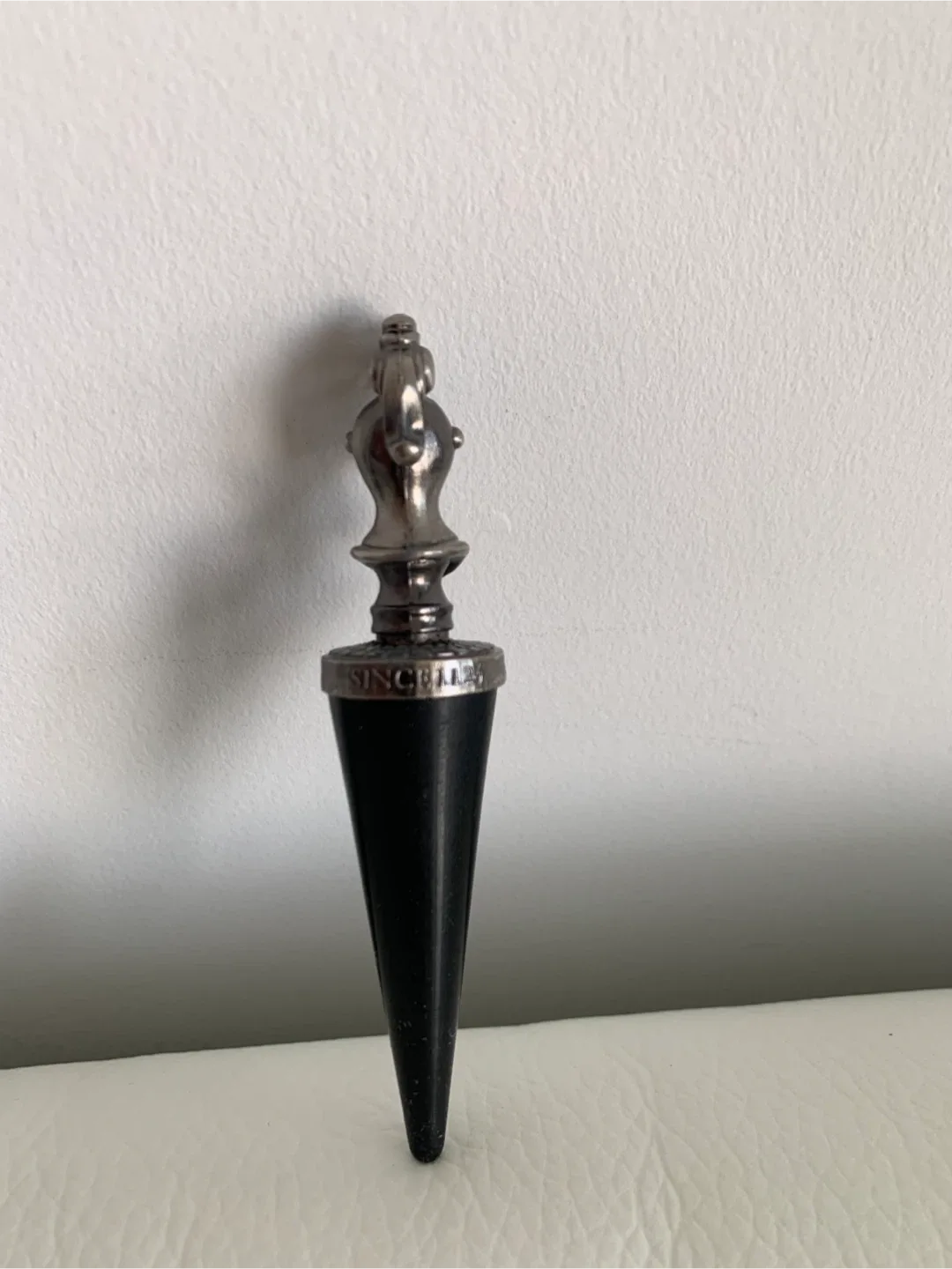 Vintage Knight Wine Stopper - Gabiano, since 1124 image indicator(2)