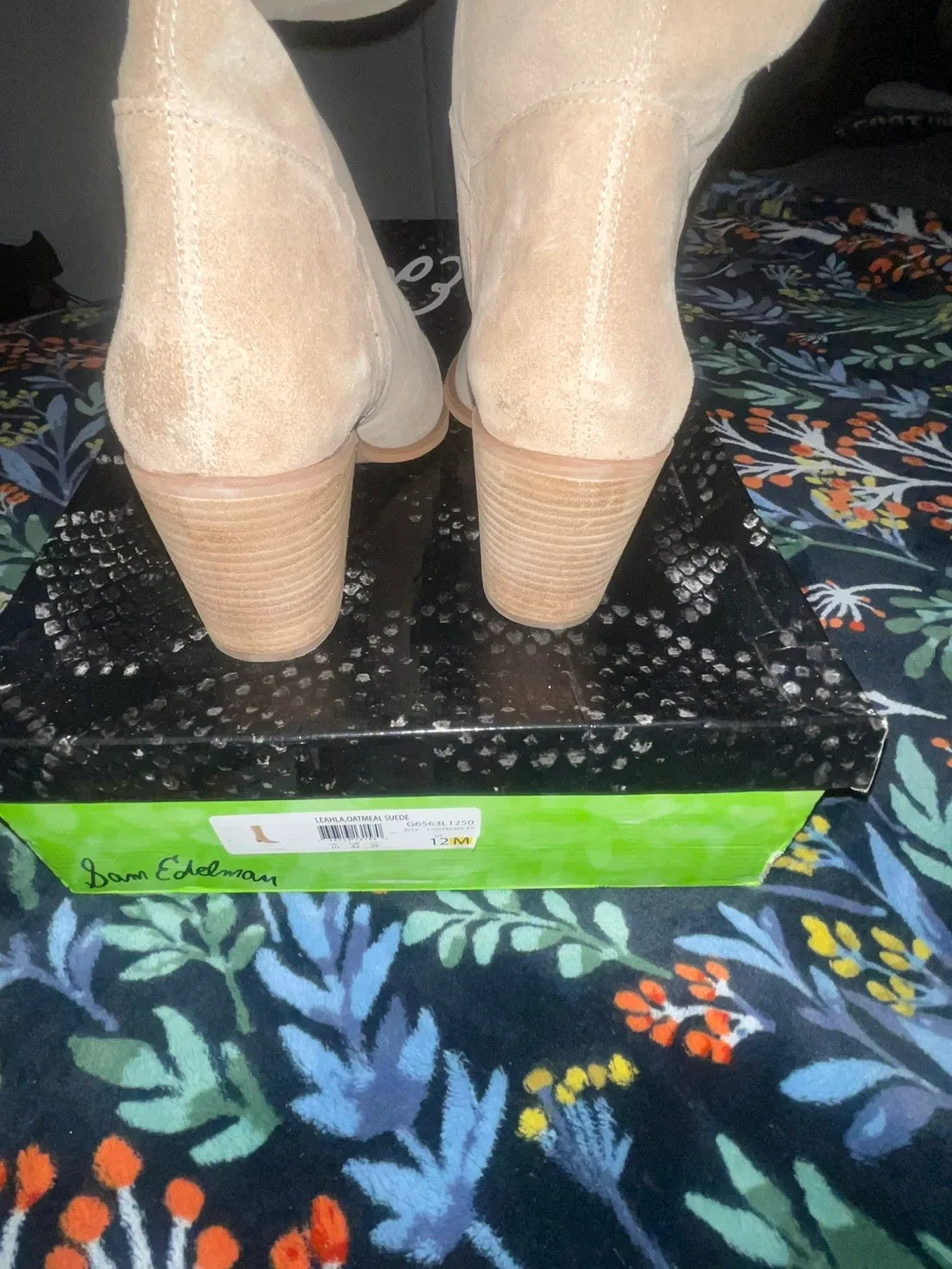 Sam Edelman Leahla Oatmeal Suede Boots - Size 12M image indicator(5)