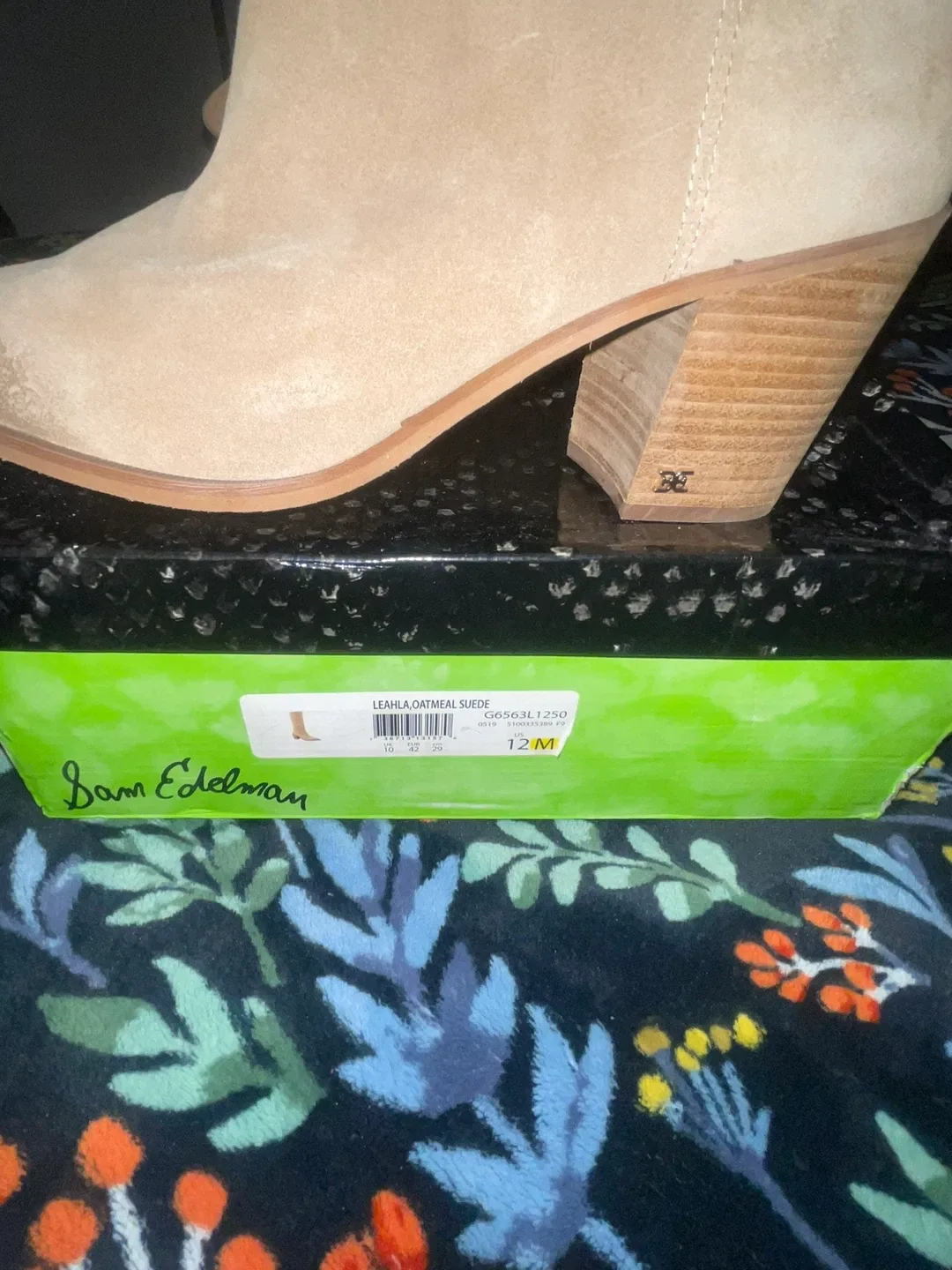 Sam Edelman Leahla Oatmeal Suede Boots - Size 12M image indicator(4)