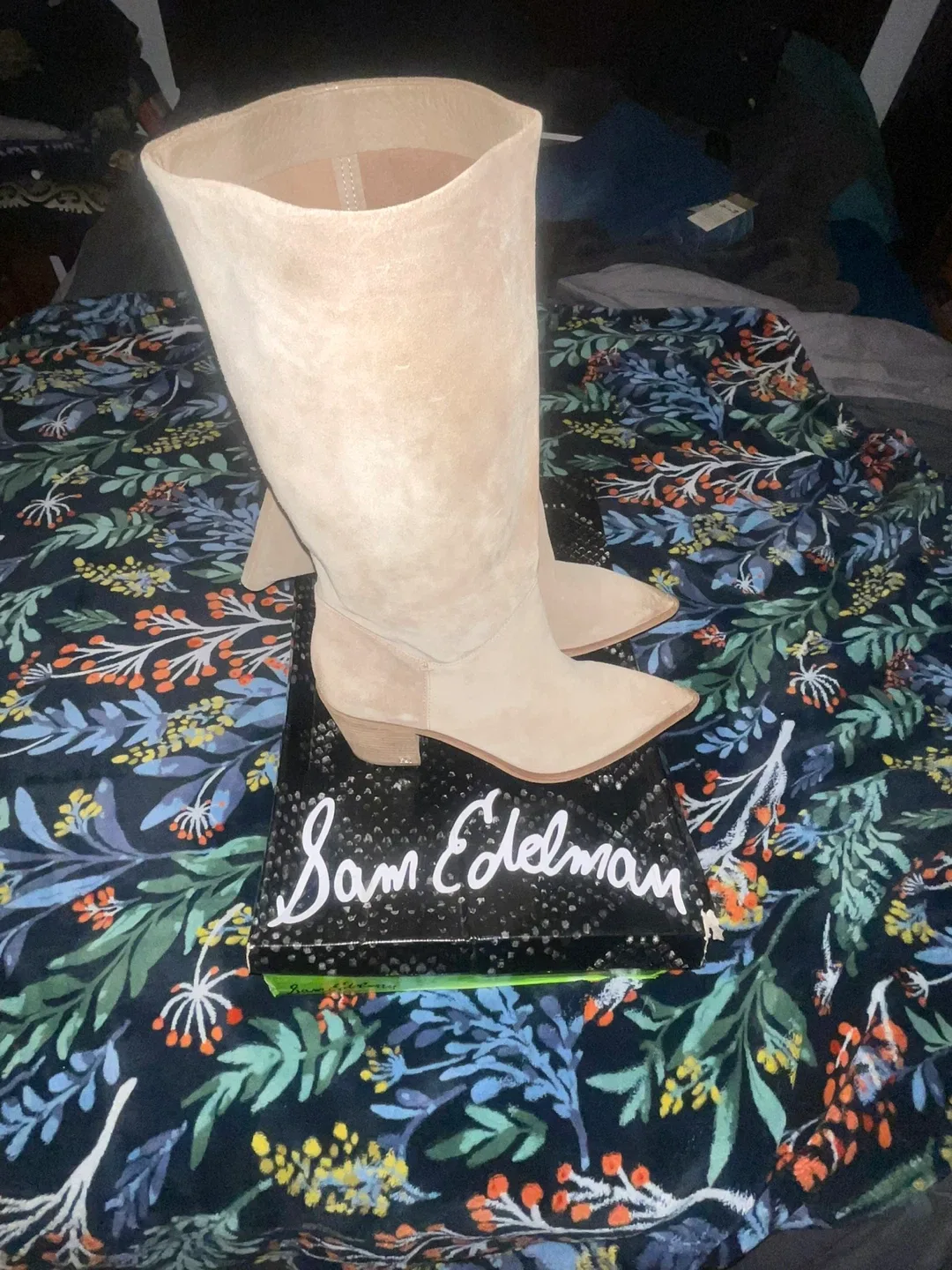 Sam Edelman Leahla Oatmeal Suede Boots - Size 12M image indicator(8)