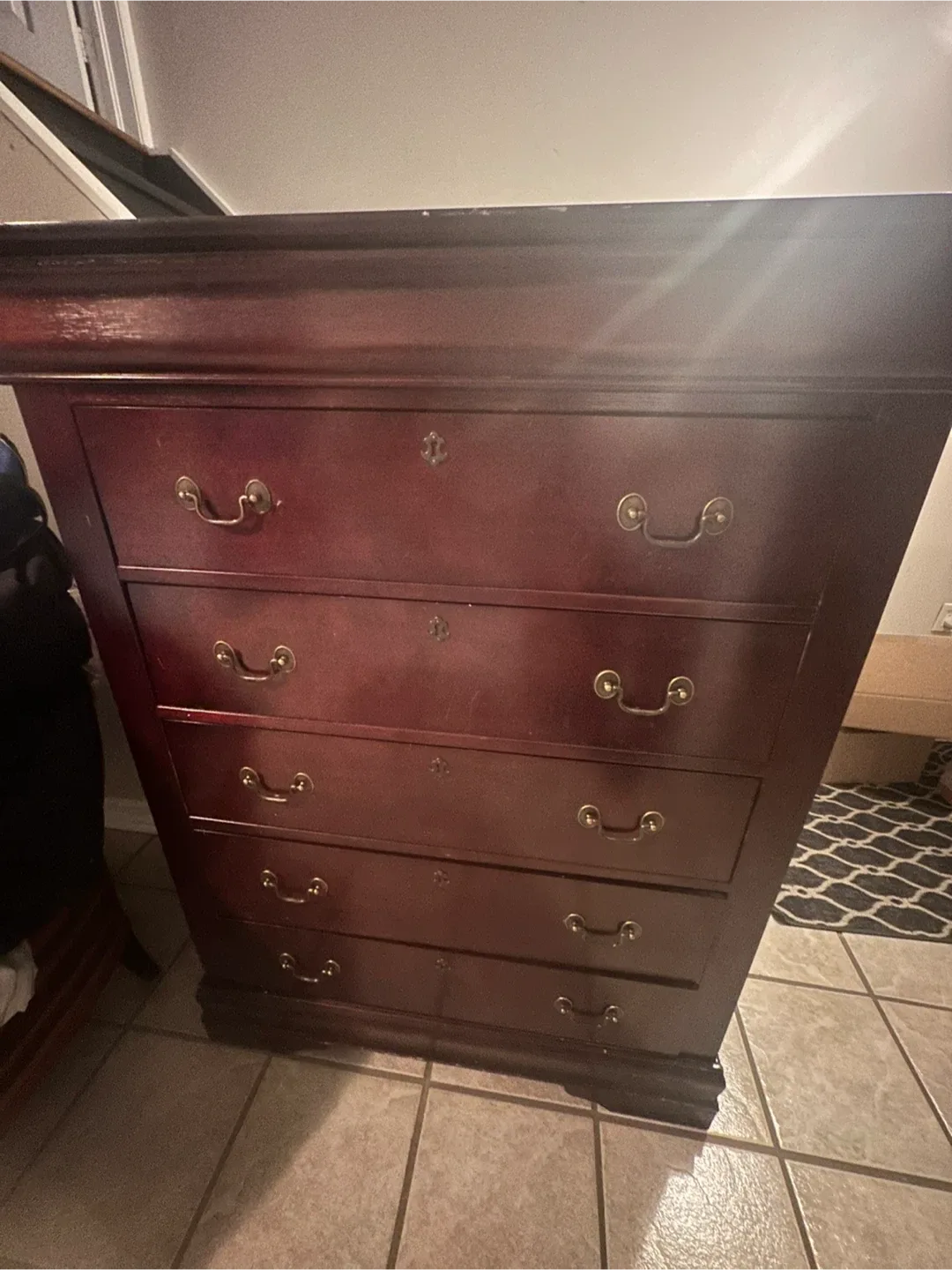 Wooden 5-Drawer Dresser