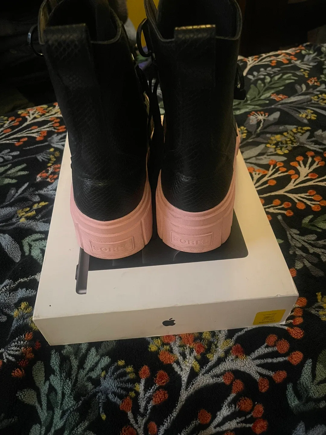 Sorel Women's Boots, Size 11 image indicator(2)