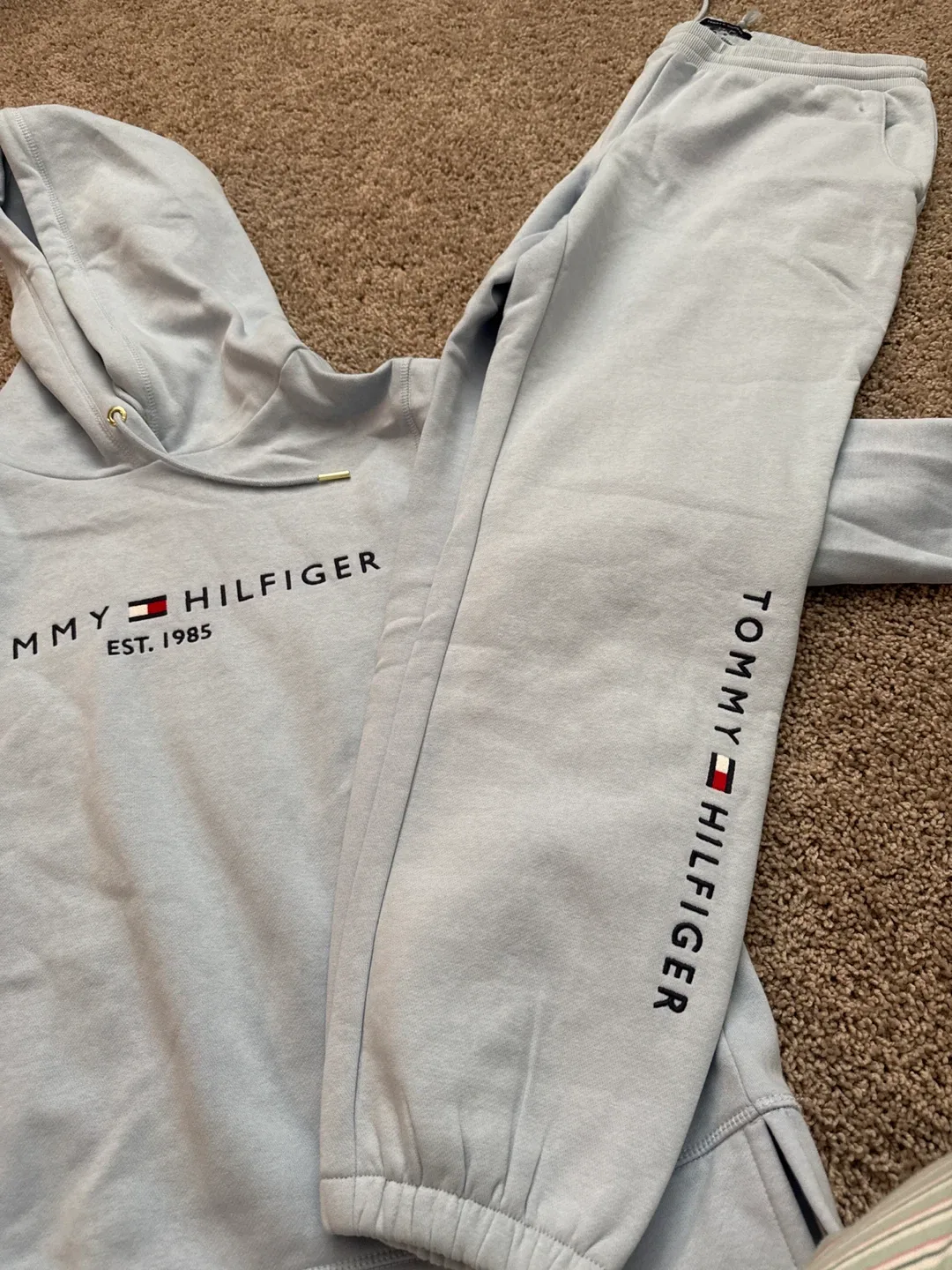 Tommy Hilfiger Hoodie & Sweatpants Set image indicator(2)