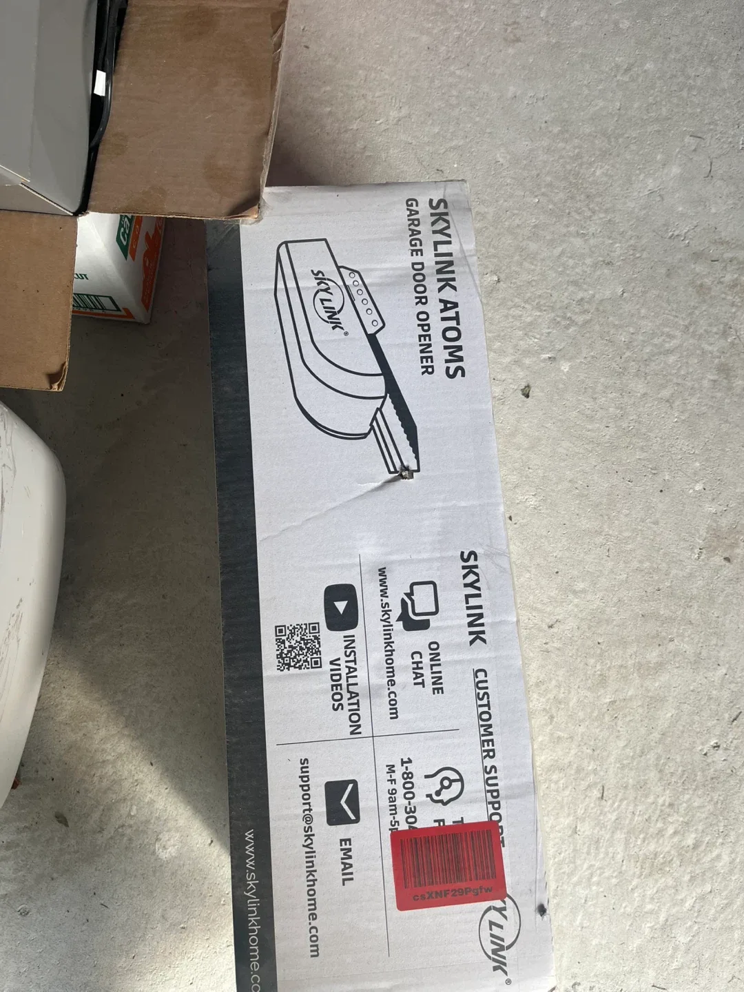 Skylink Atoms Garage Door Opener - New in Box! image indicator(5)