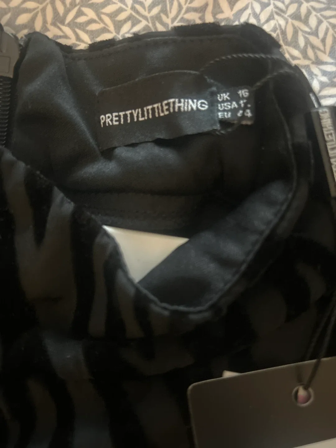 PrettyLittleThing Black Zebra Dress - UK 16 (US 12) image indicator(3)