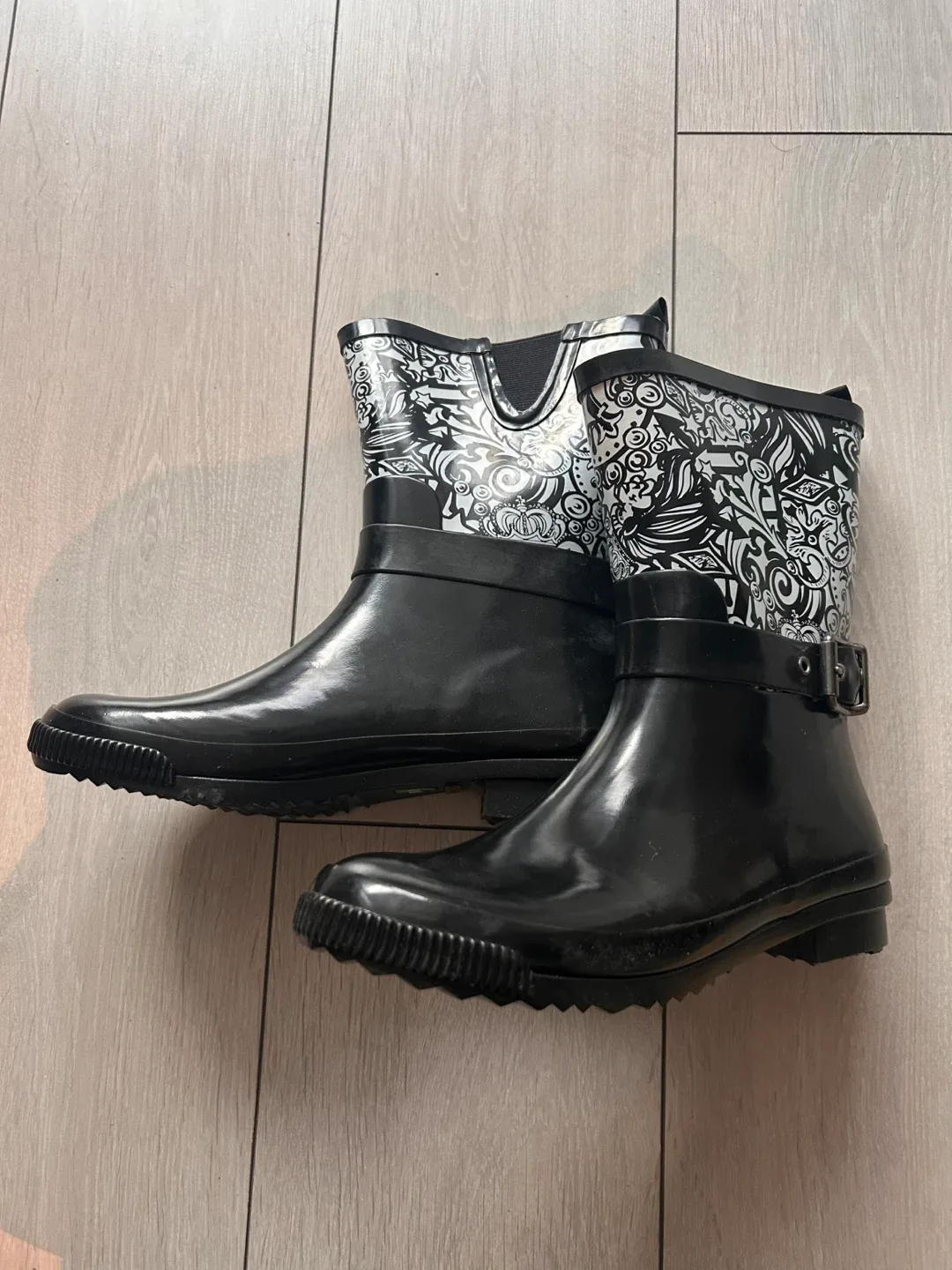 💕Open box💕 women Rubber Boots / Size 9 / Waterproof image indicator(4)