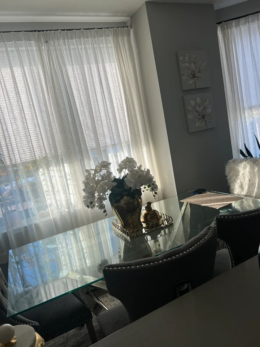 Dining Table with 4 Gray Chairs image indicator(2)