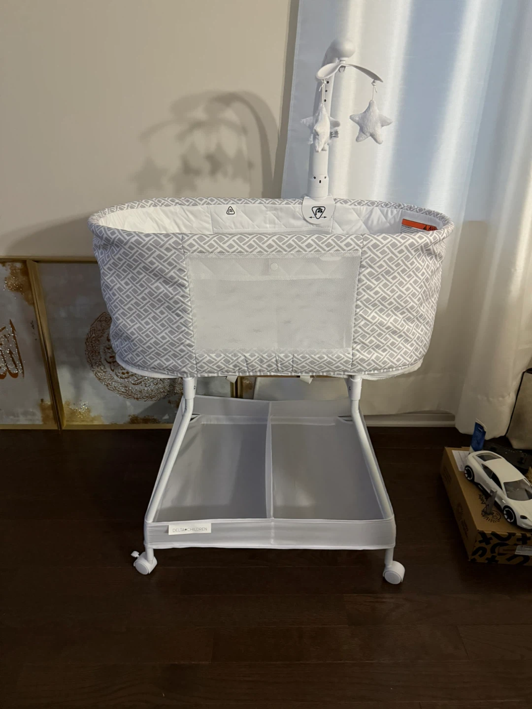 Delta Children Sweet Beginnings Bassinet - photo 3