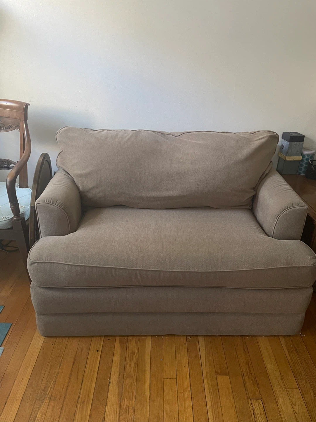 La-Z-Boy Loveseat Sleeper Sofa