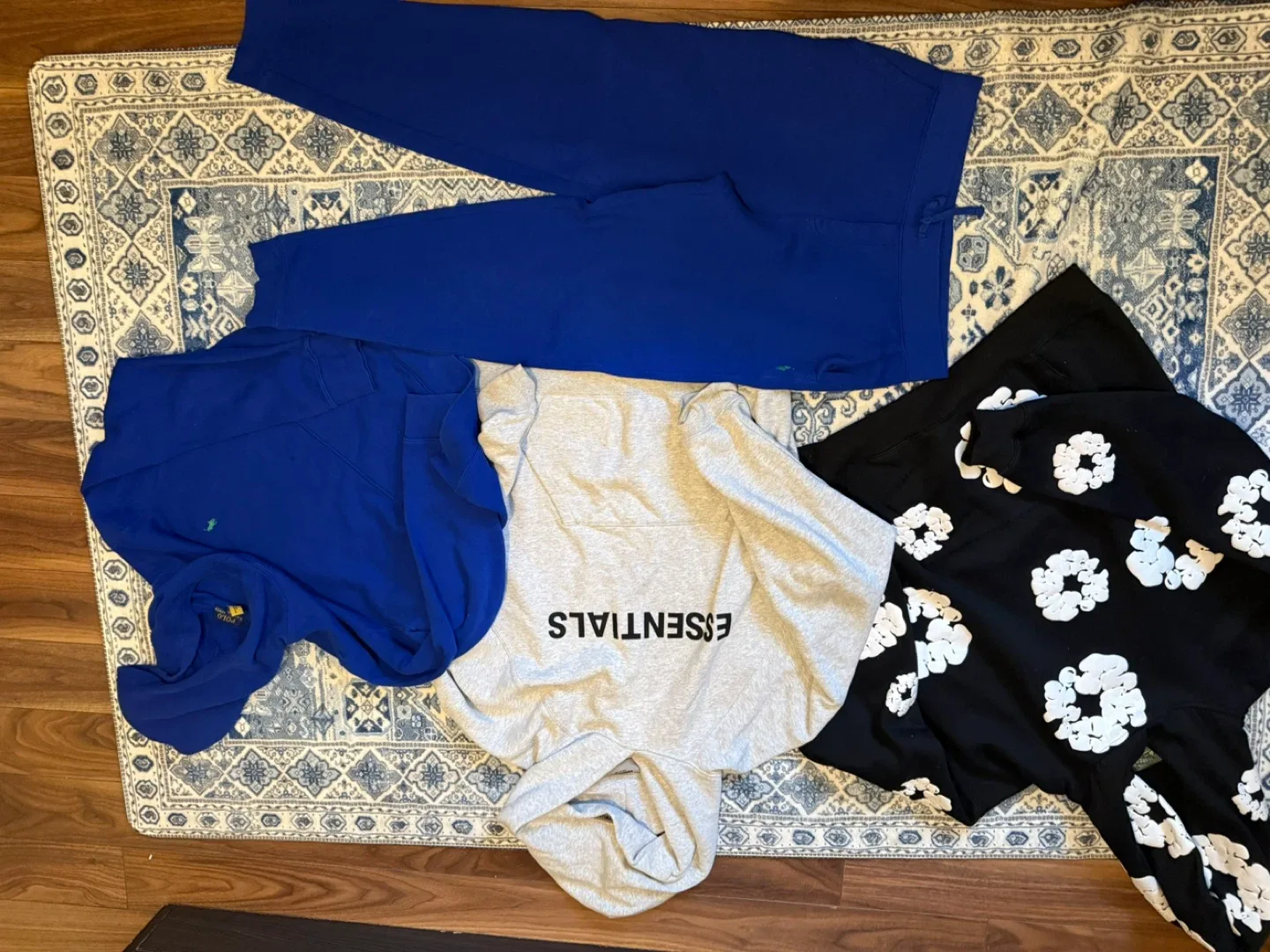 Denim tears essentials hoodie plus polo tracksuit image indicator(9)