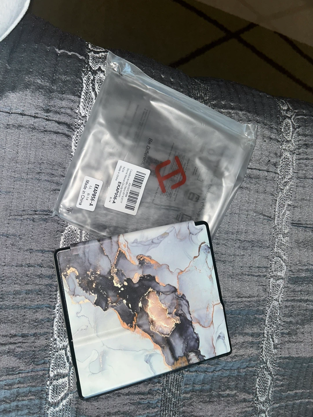 New CaseBot Kindle Oasis 2019/2017 Stand Sleeve - Marble
