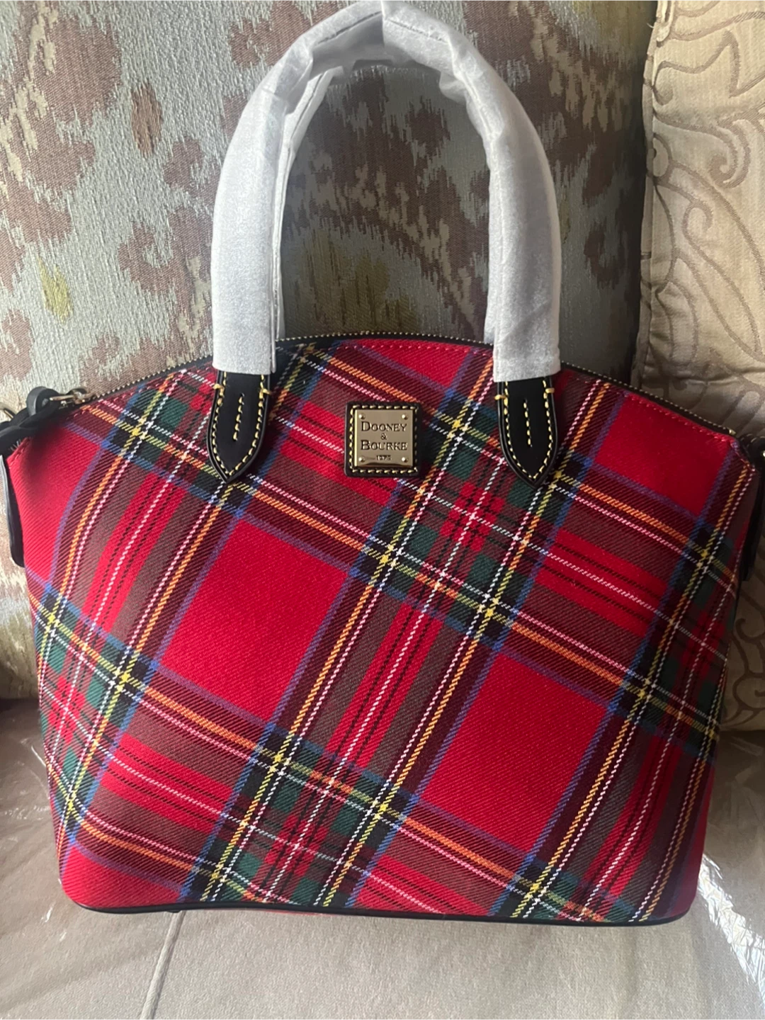 Dooney&Burke plaid HandBag !!!!