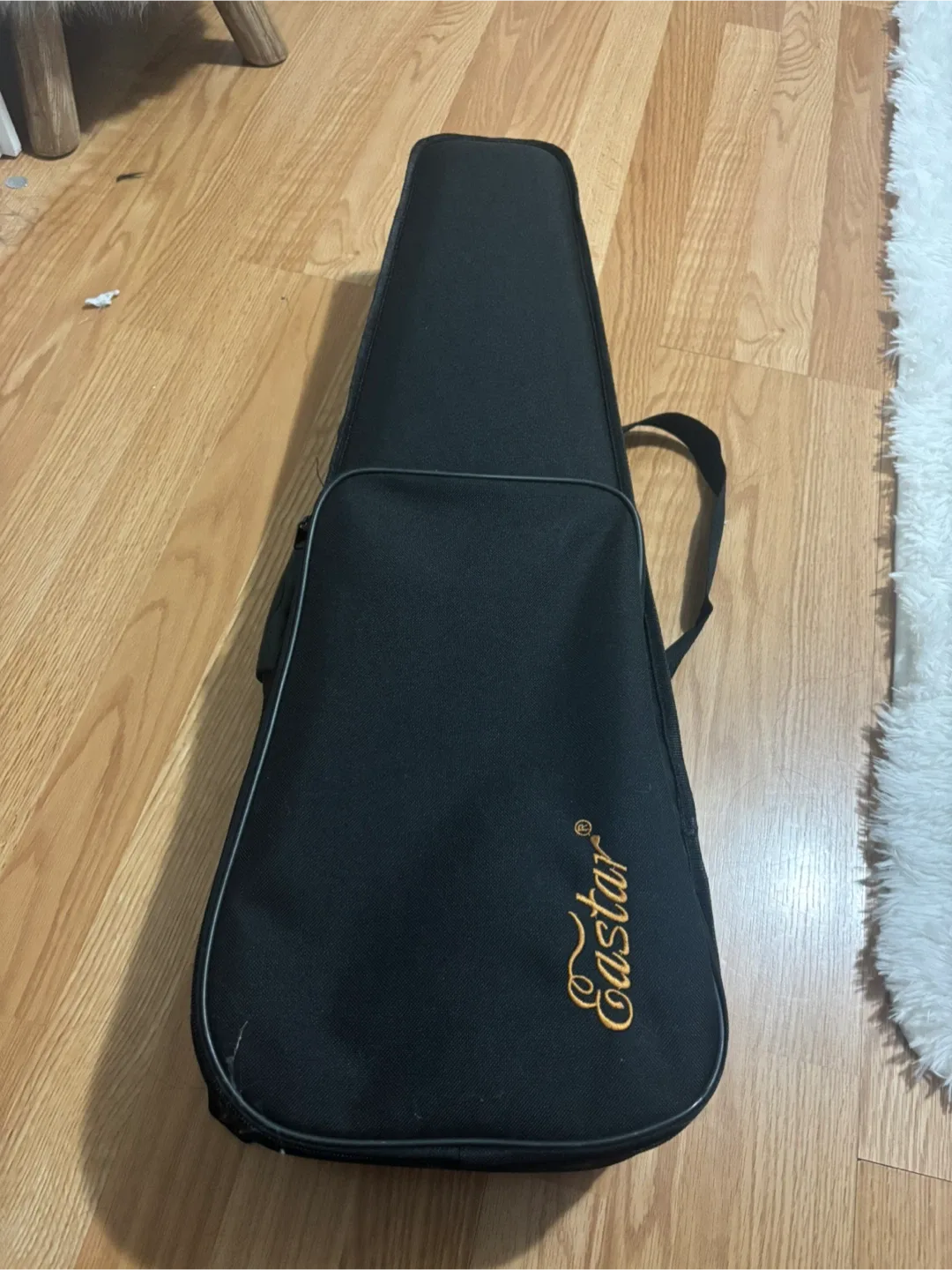 Eastar Violin with Case and Bow image indicator(3)