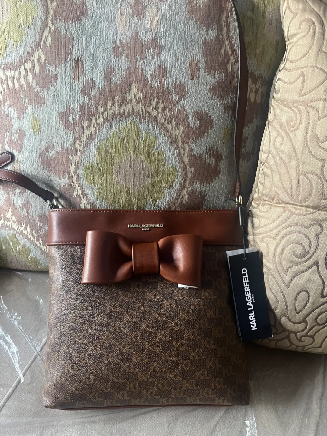 Karl Lagerfeld Cute 🥰 Bow Crossbody Bag