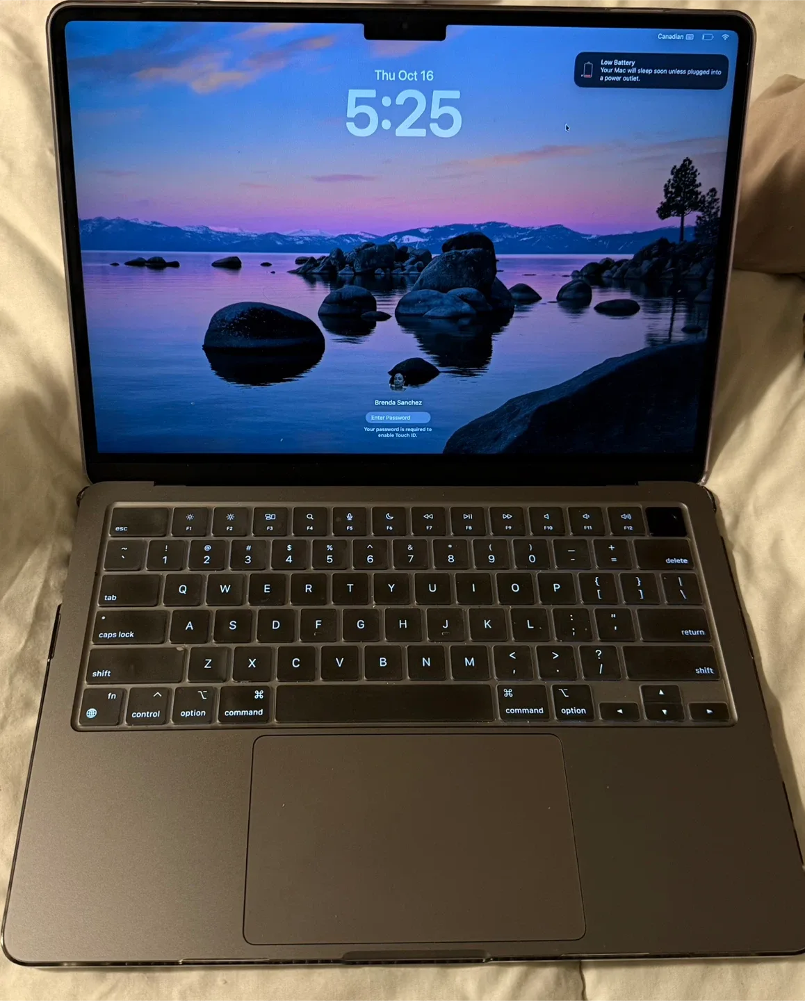 MacBook Air 13-inch image indicator(3)