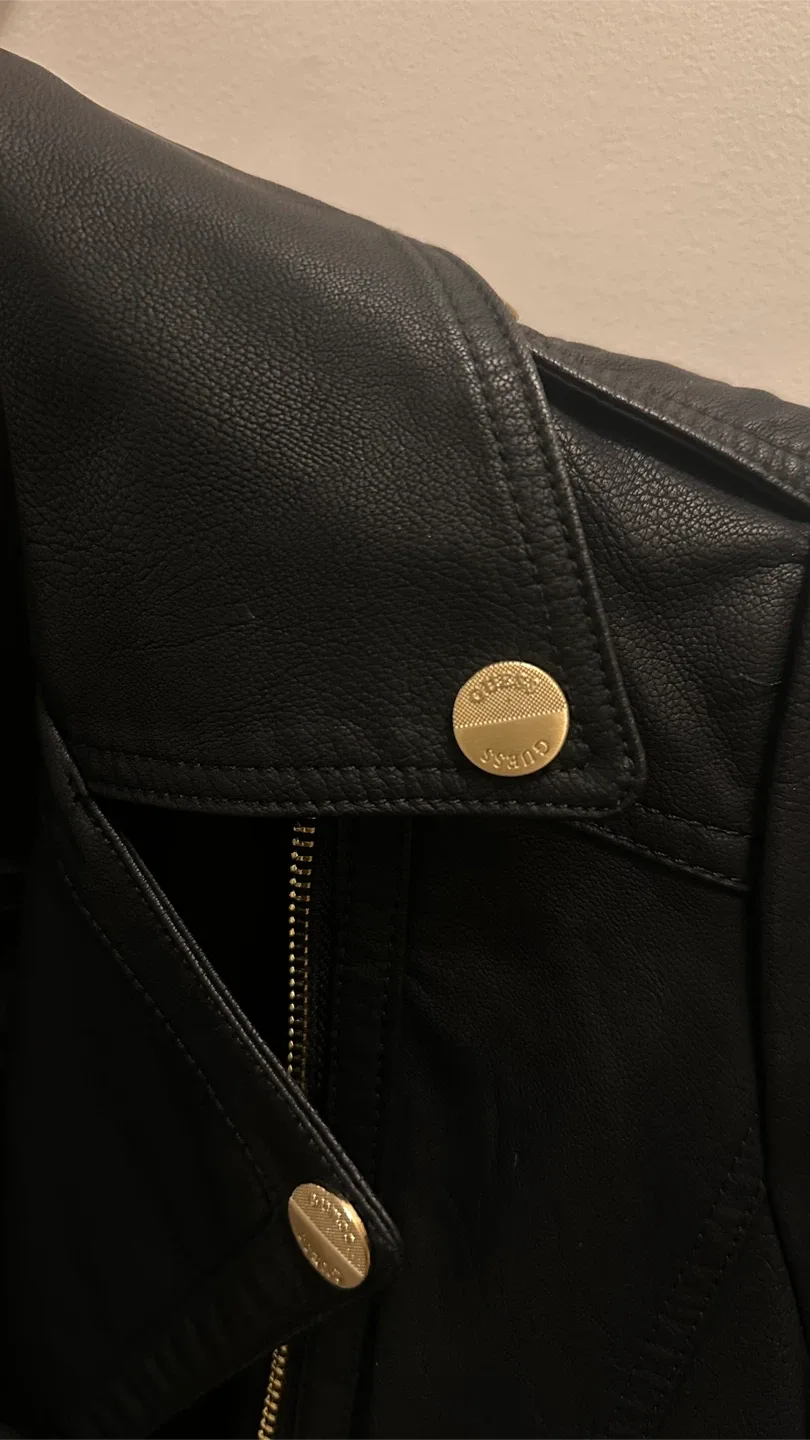 Guess Leather Jacket - Size Xs image indicator(3)