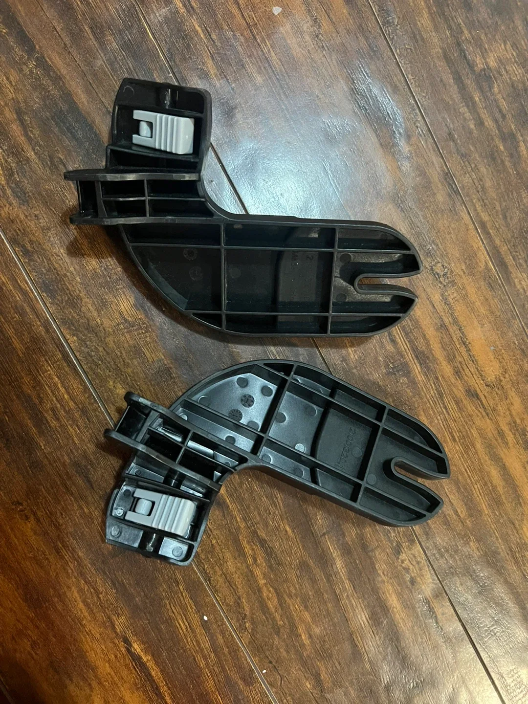 Baby Jogger Car Seat Adapters image indicator(2)