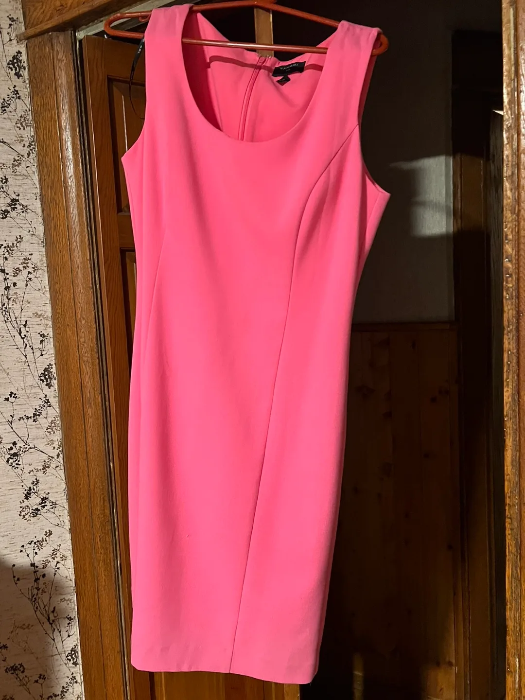 Pink Sleeveless Dress image indicator(3)