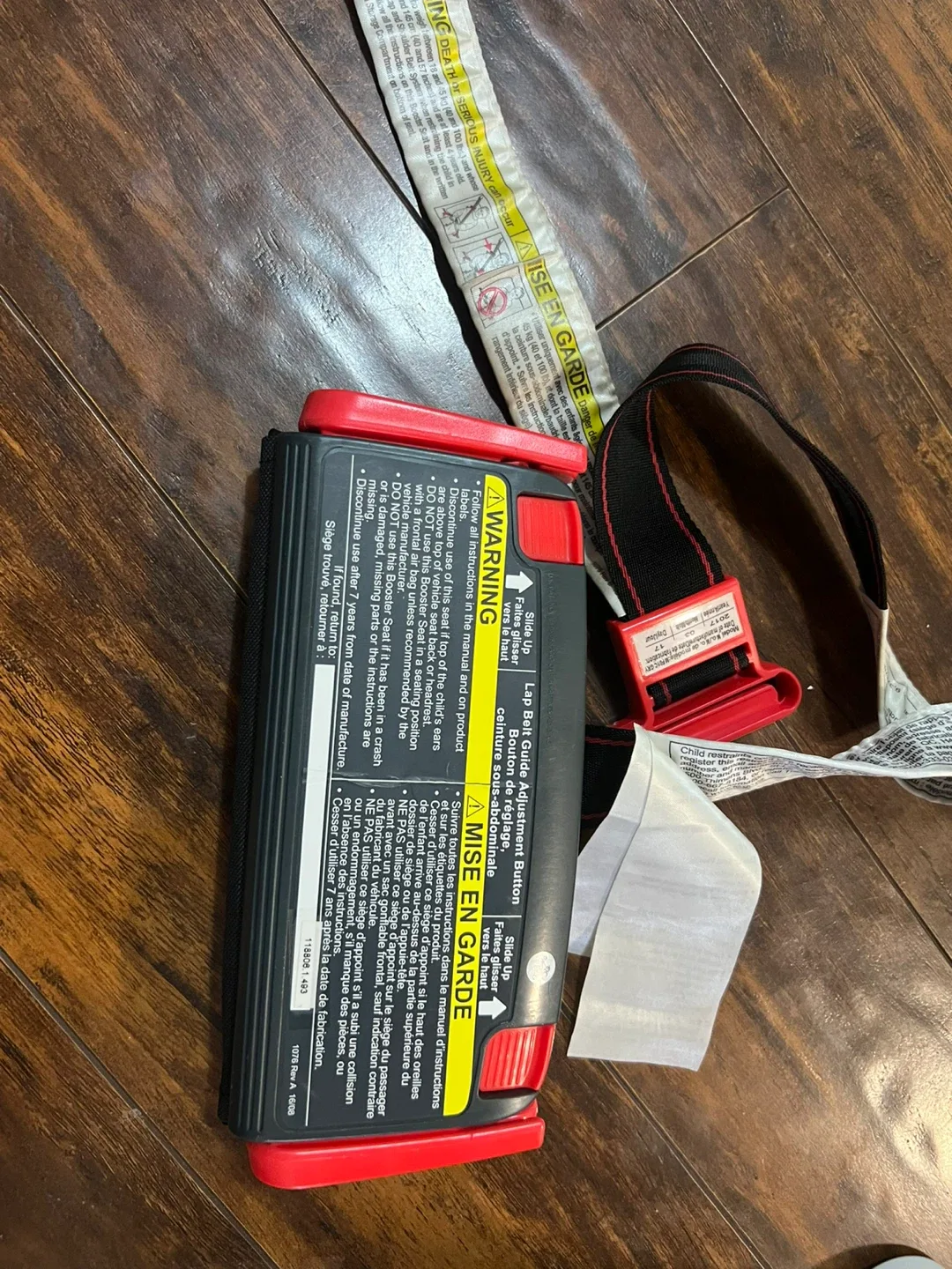 mifold Grab-and-Go Booster Seat - Compact & Portable image indicator(5)