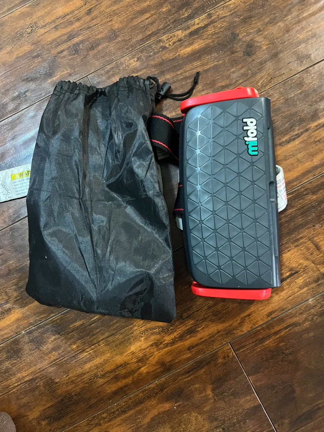 mifold Grab-and-Go Booster Seat - Compact & Portable thumbnail