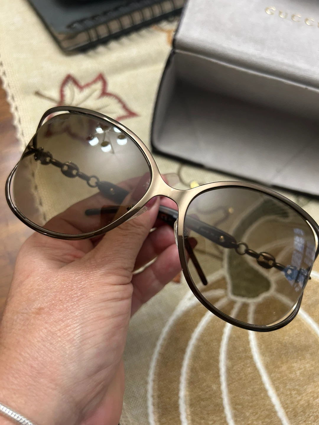 Gucci Sunglasses with Case - photo 3