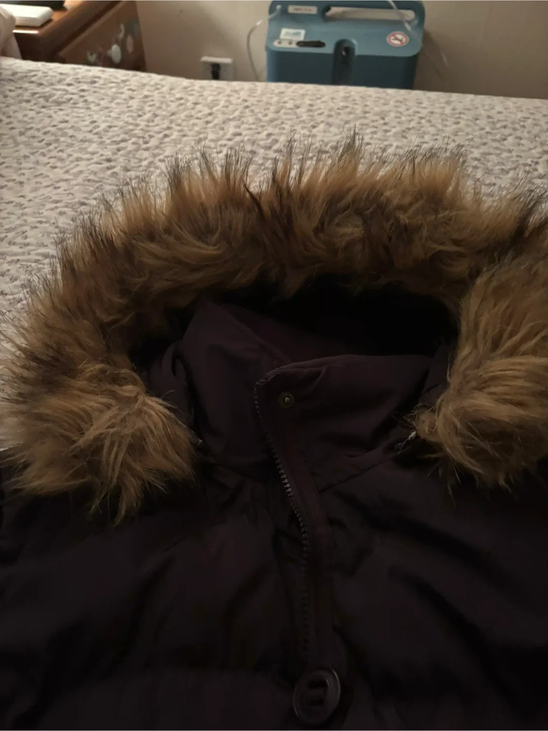 Leaf Down-filled Winter Coat - Size L image indicator(3)