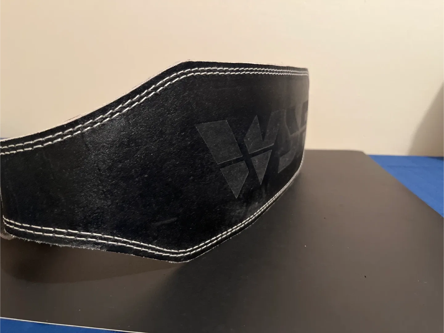 WSF Black Leather Weightlifting Belt image indicator(3)