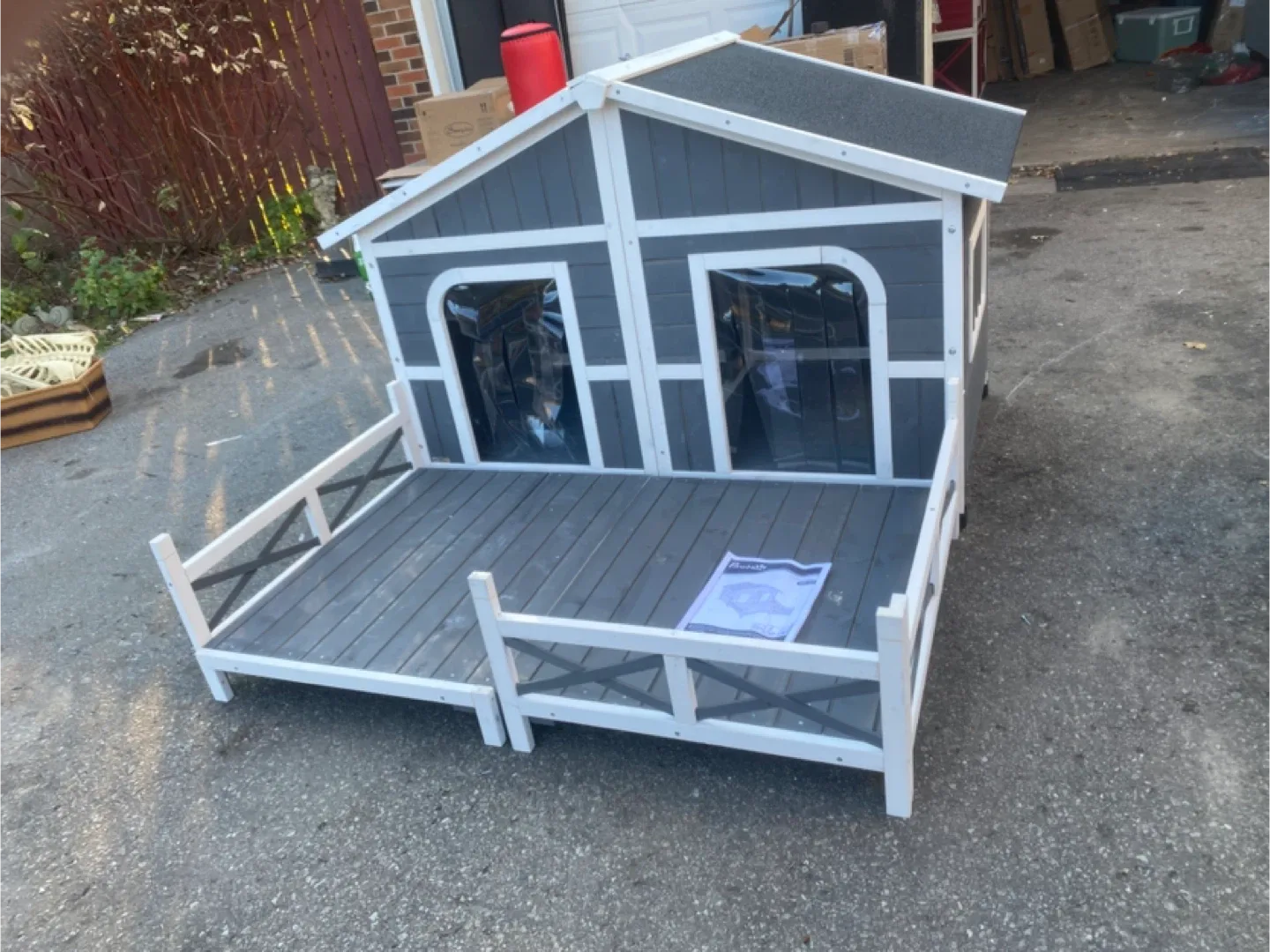 Dog House with Porch - Grey & White image indicator(3)