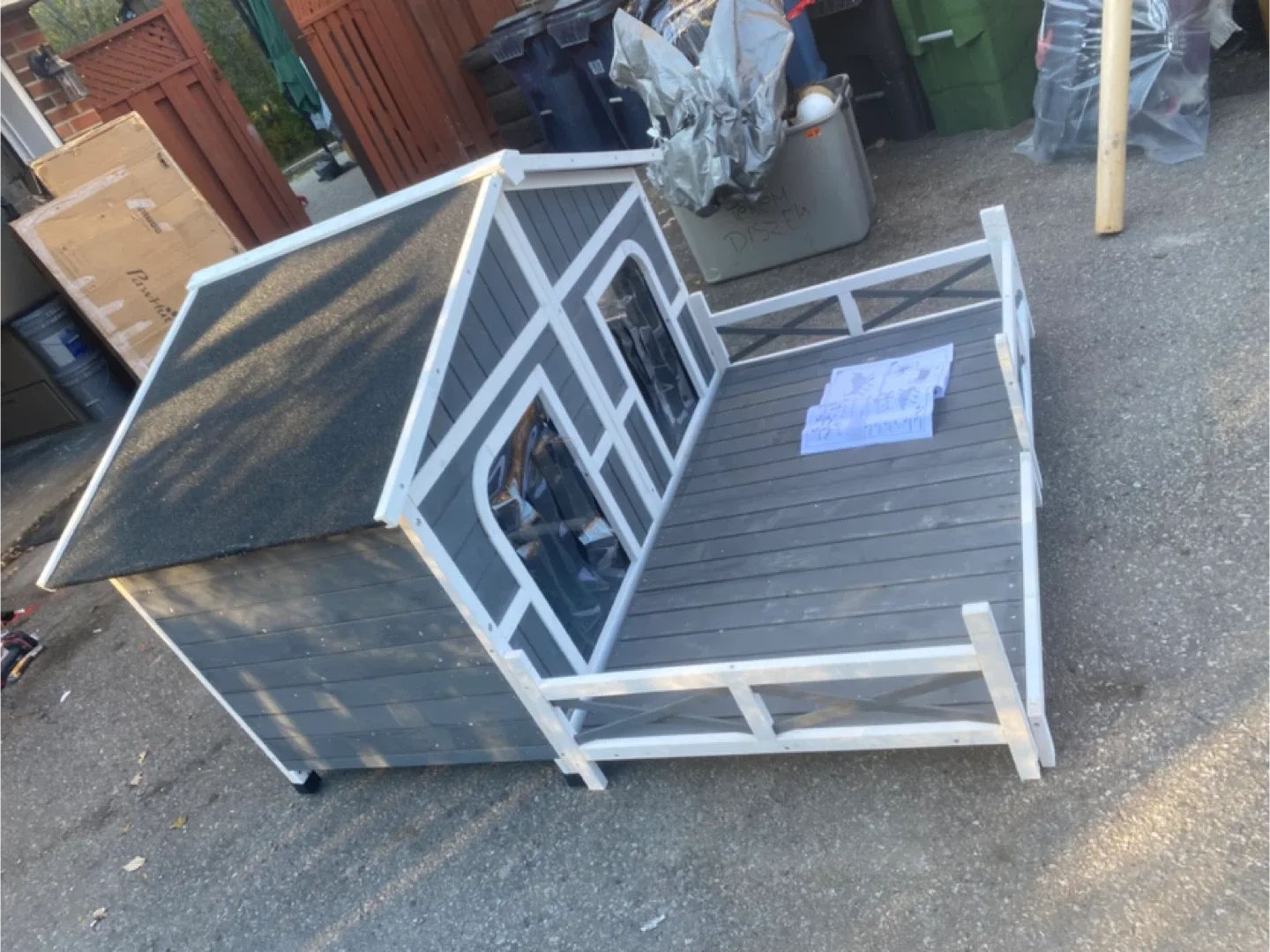 Dog House with Porch - Grey & White image indicator(8)