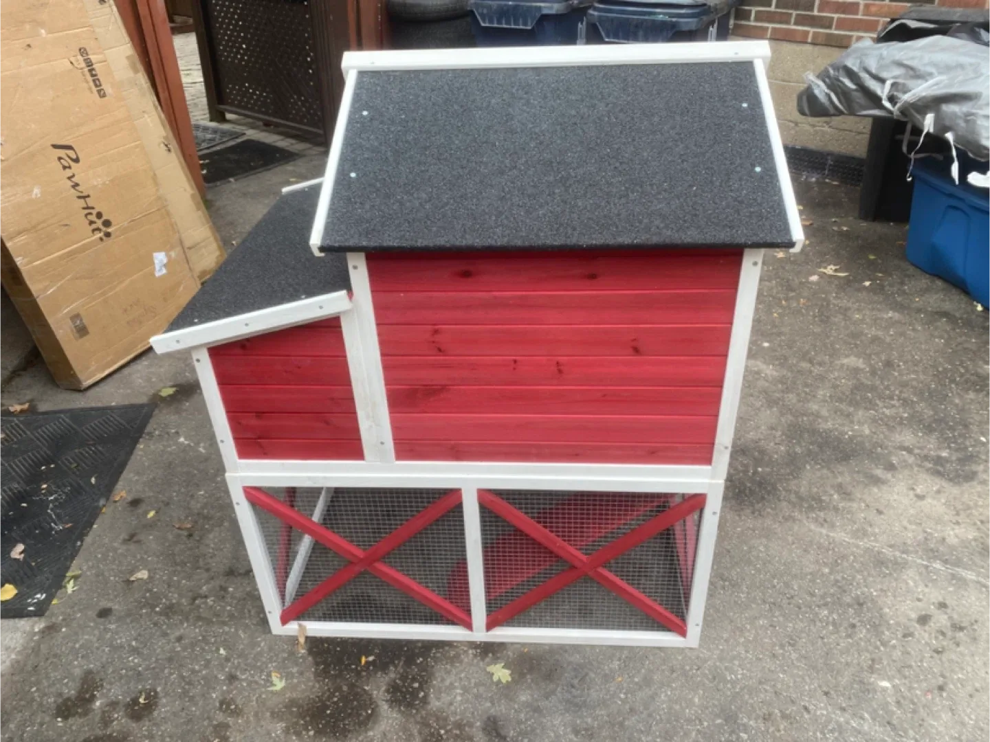 PawHut Chicken Coop - Red & White image indicator(6)