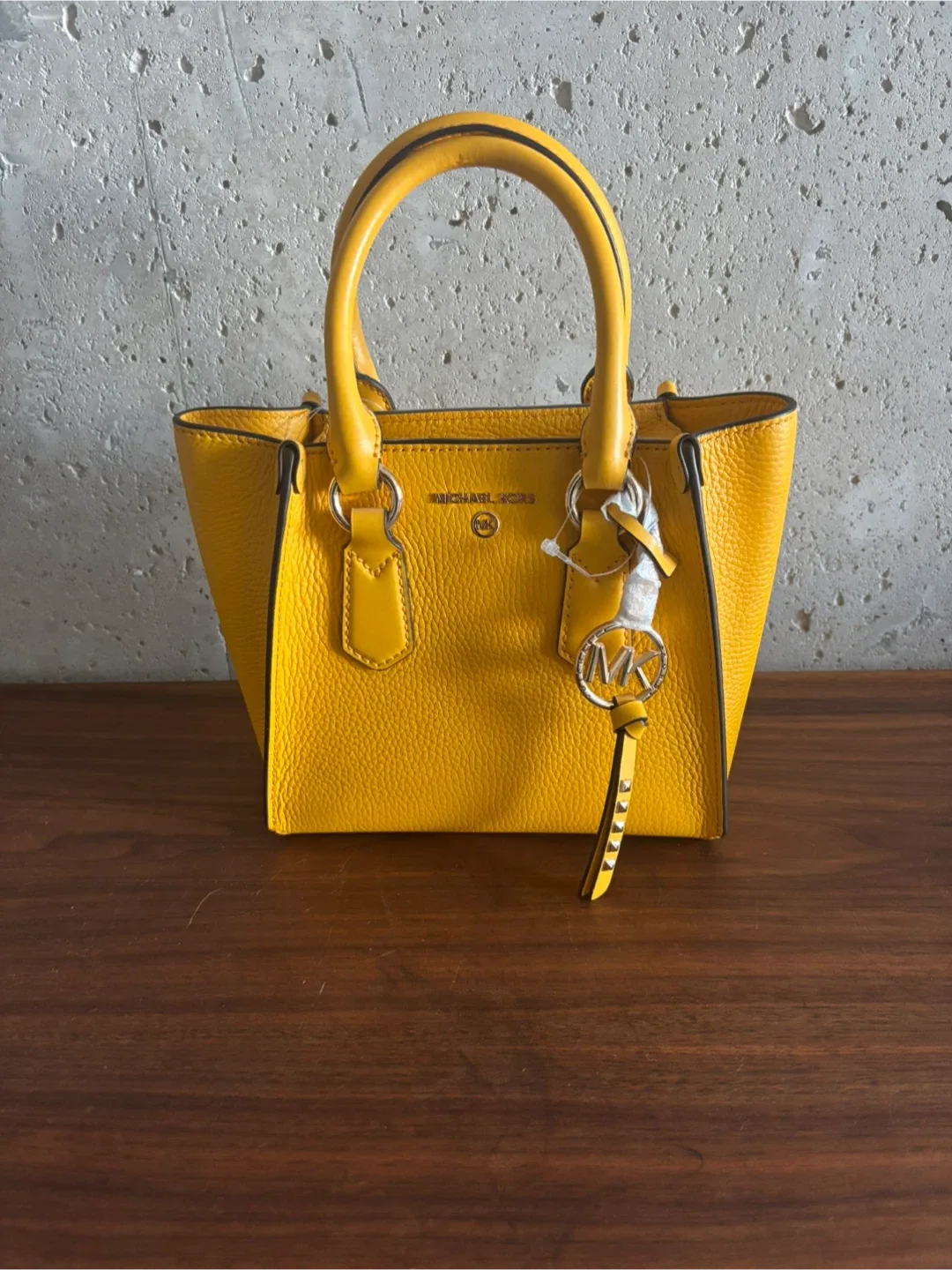 New Michael Kors Kris Crossbody Bag