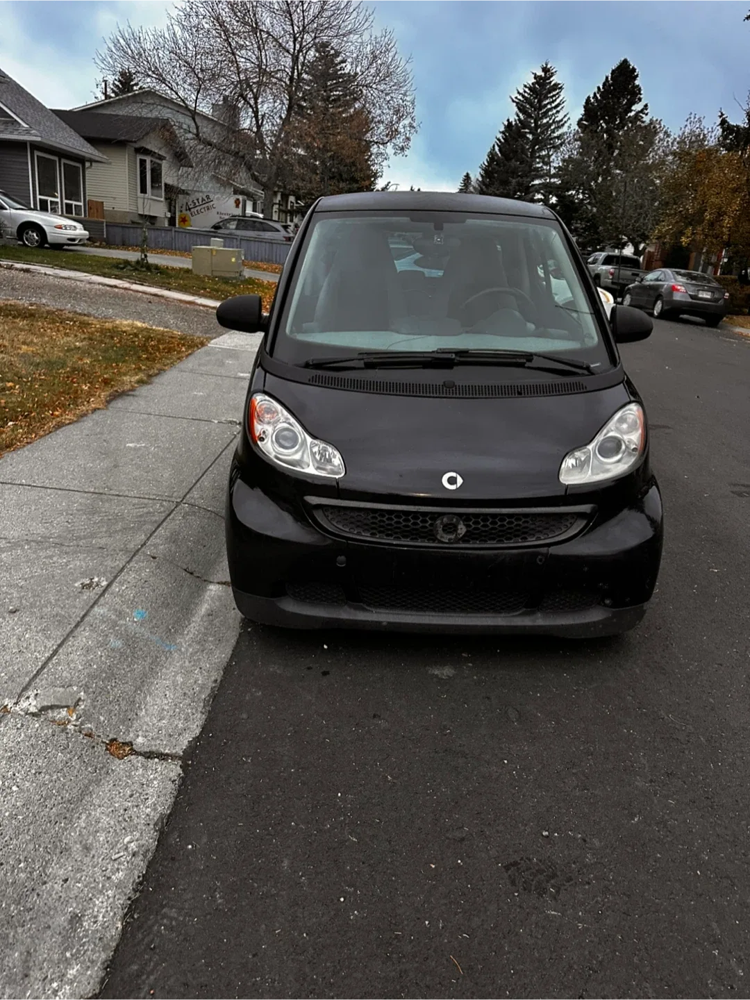 Black Smart Fortwo Coupe image indicator(3)