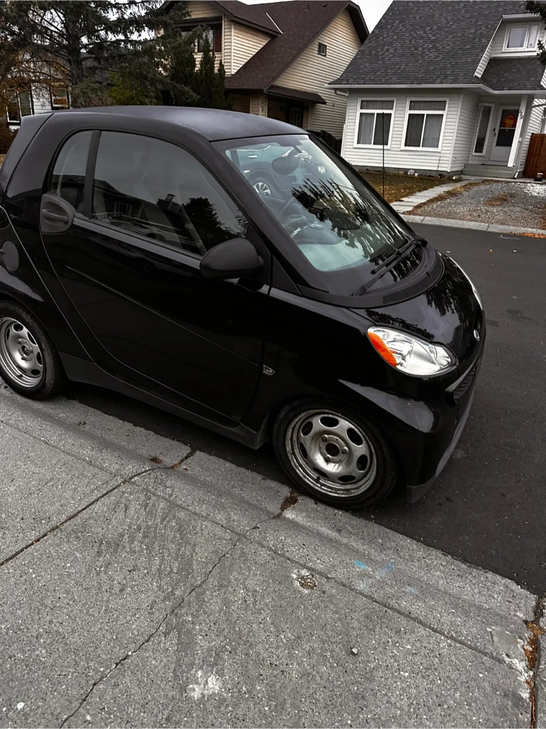 Black Smart Fortwo Coupe image indicator(4)