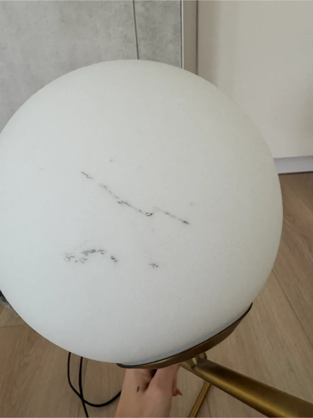 Globe Table Lamp - Gold Finish image indicator(2)