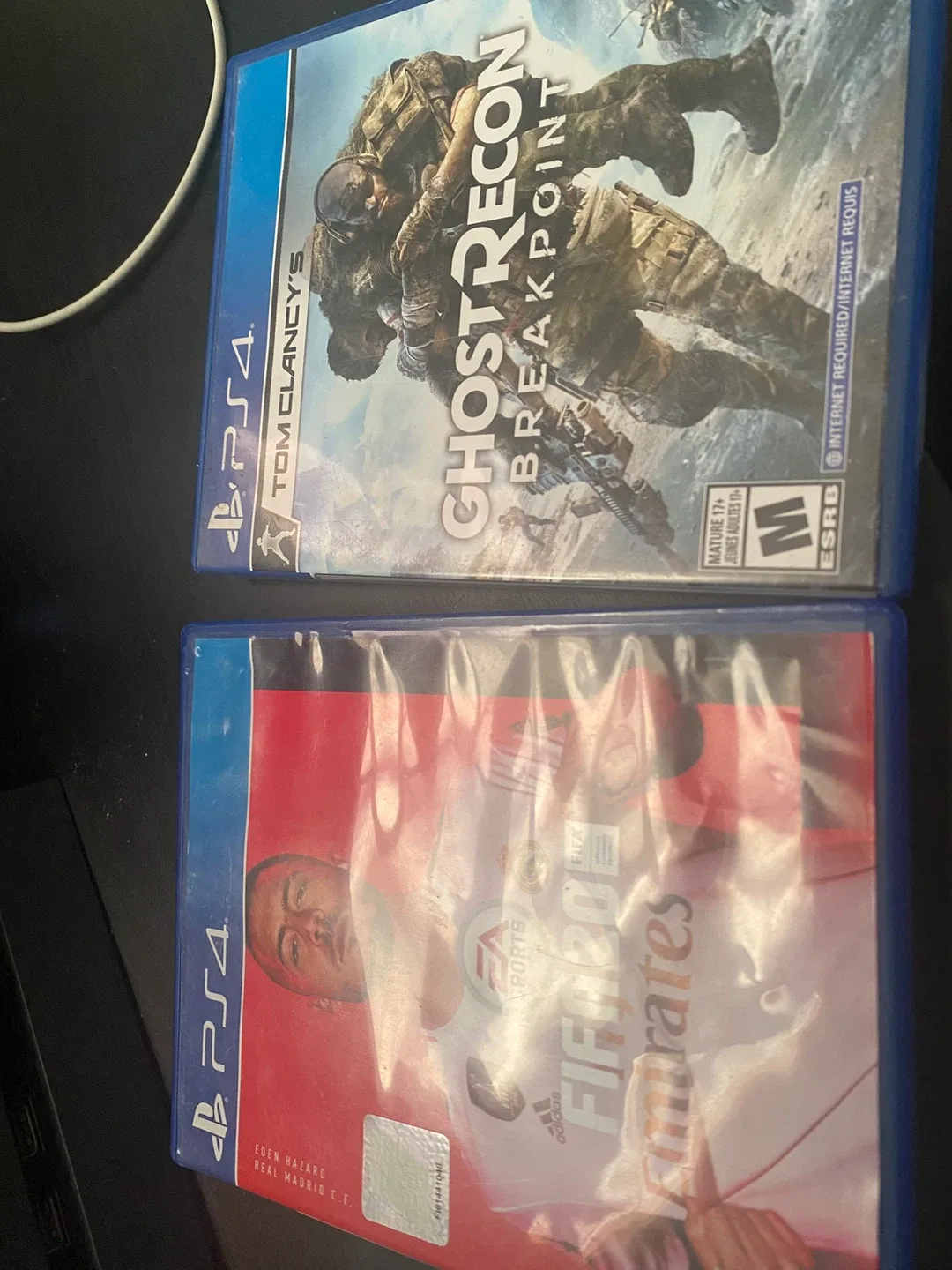 PS4 FIFA 20 & Tom Clancy's Ghost Recon Breakpoint image indicator(3)