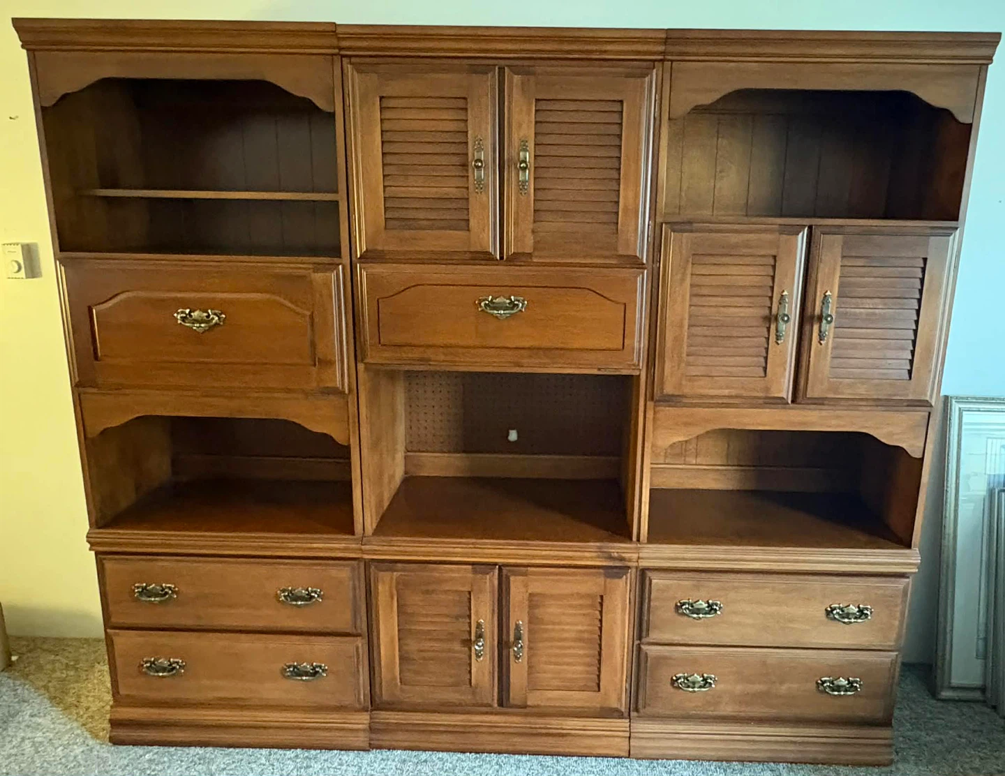 Large Wooden Wall Unit/Entertainment Centre