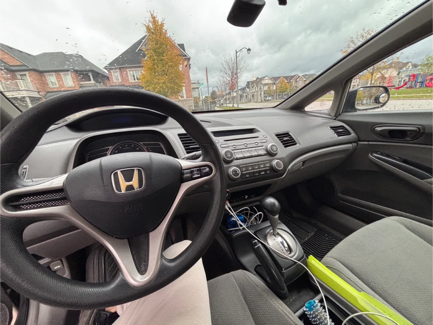 Honda Civic - Silver Sedan image indicator(5)